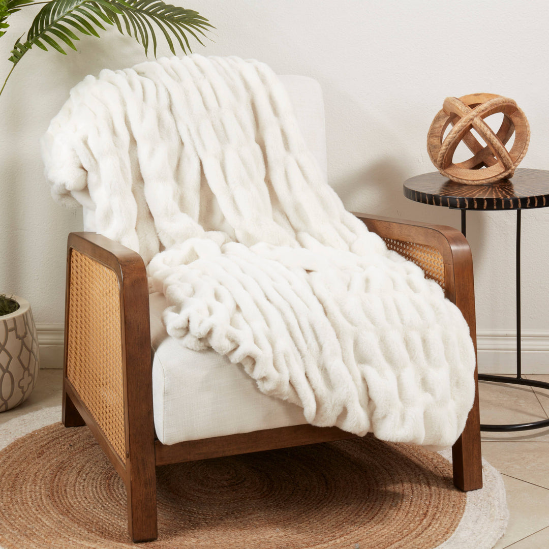 Cuddle Corner Faux Rabbit Fur Throw: White / 50"x60"