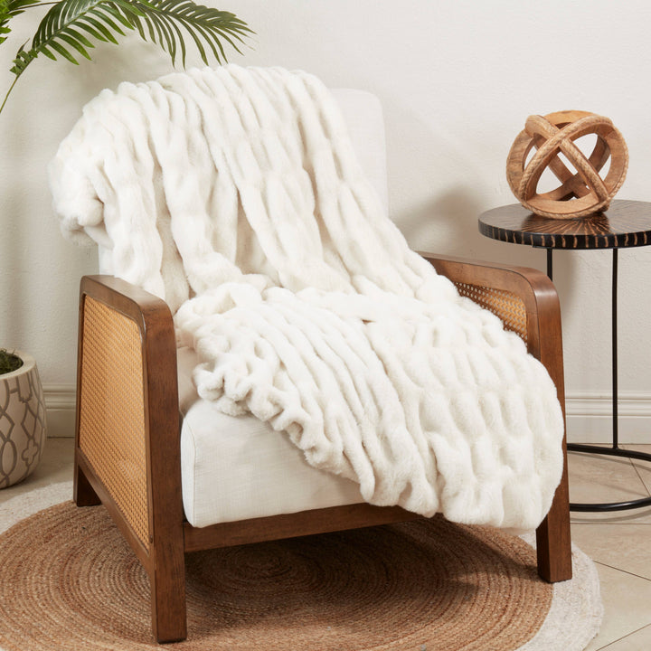 Cuddle Corner Faux Rabbit Fur Throw: White / 50"x60"