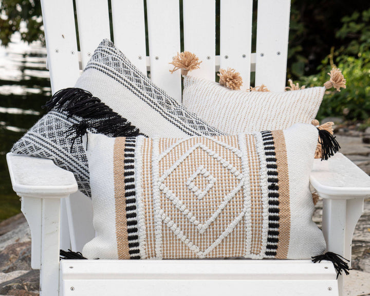 Allie Indoor/Outdoor Pillow 14X22