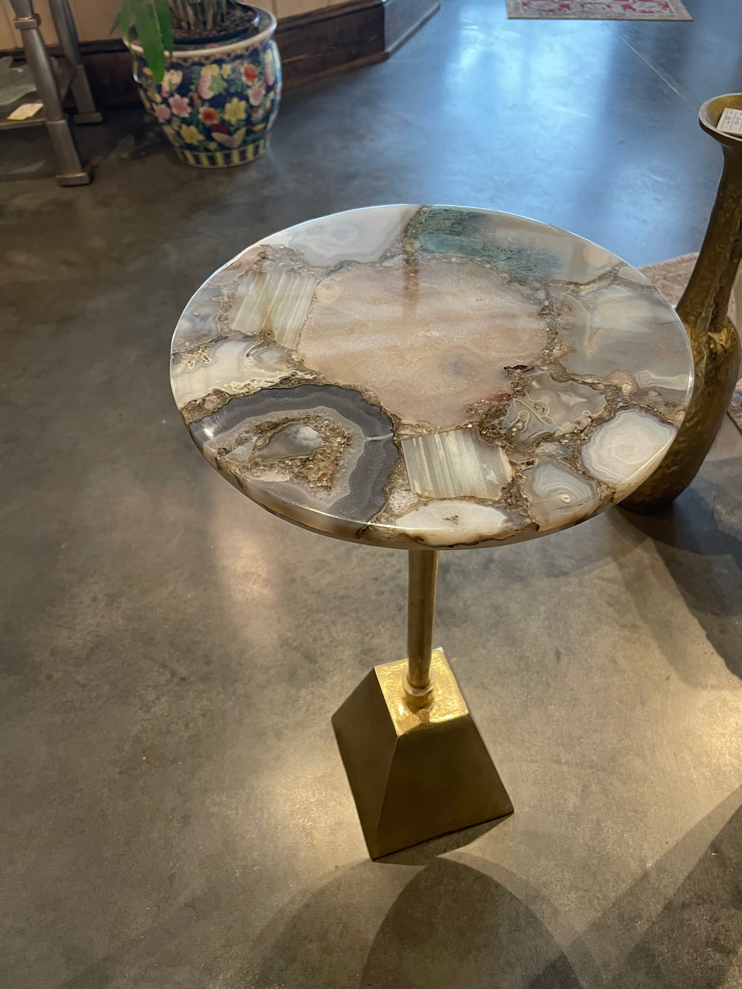 Hollander Short Table